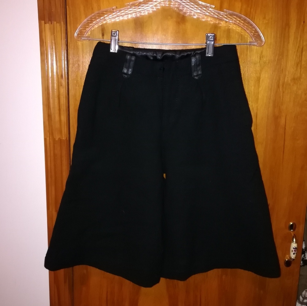 H&M cropped pants